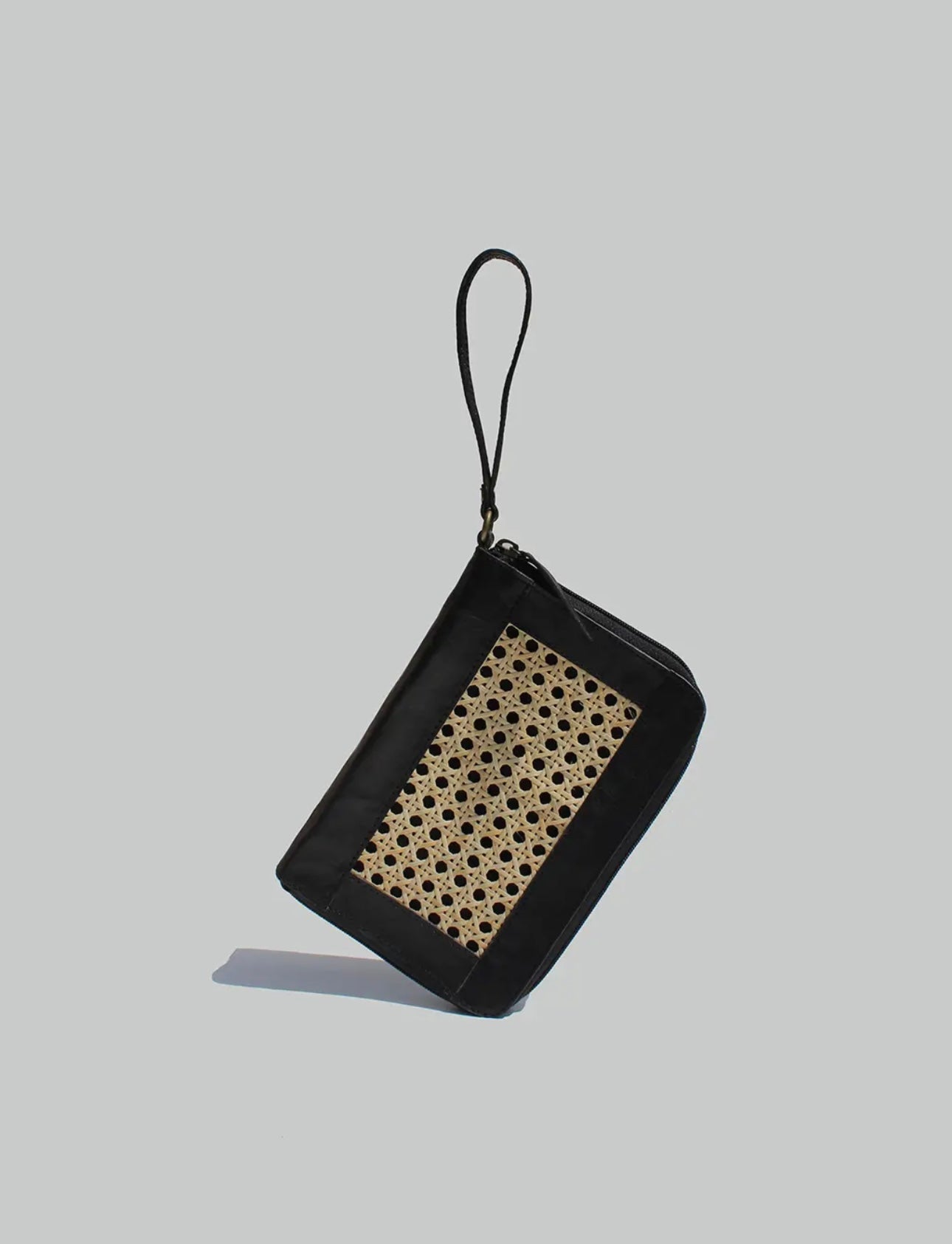 Anisa cane clutch