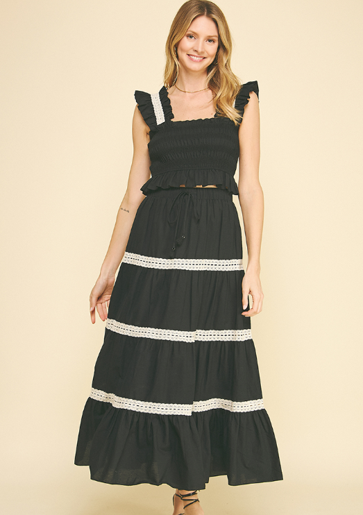 Valencia lace skirt