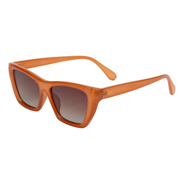 Cate Apricot