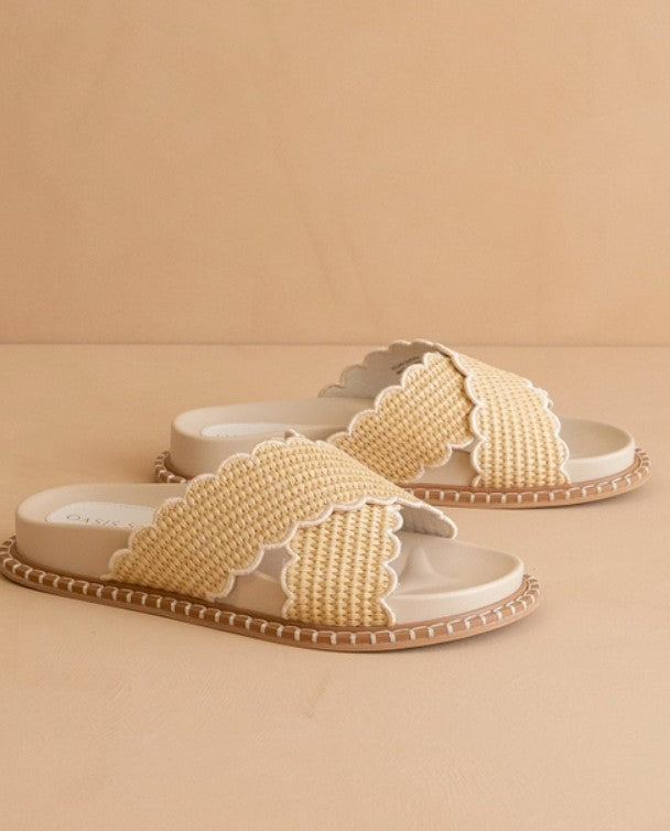 Stella scallop raffia slide