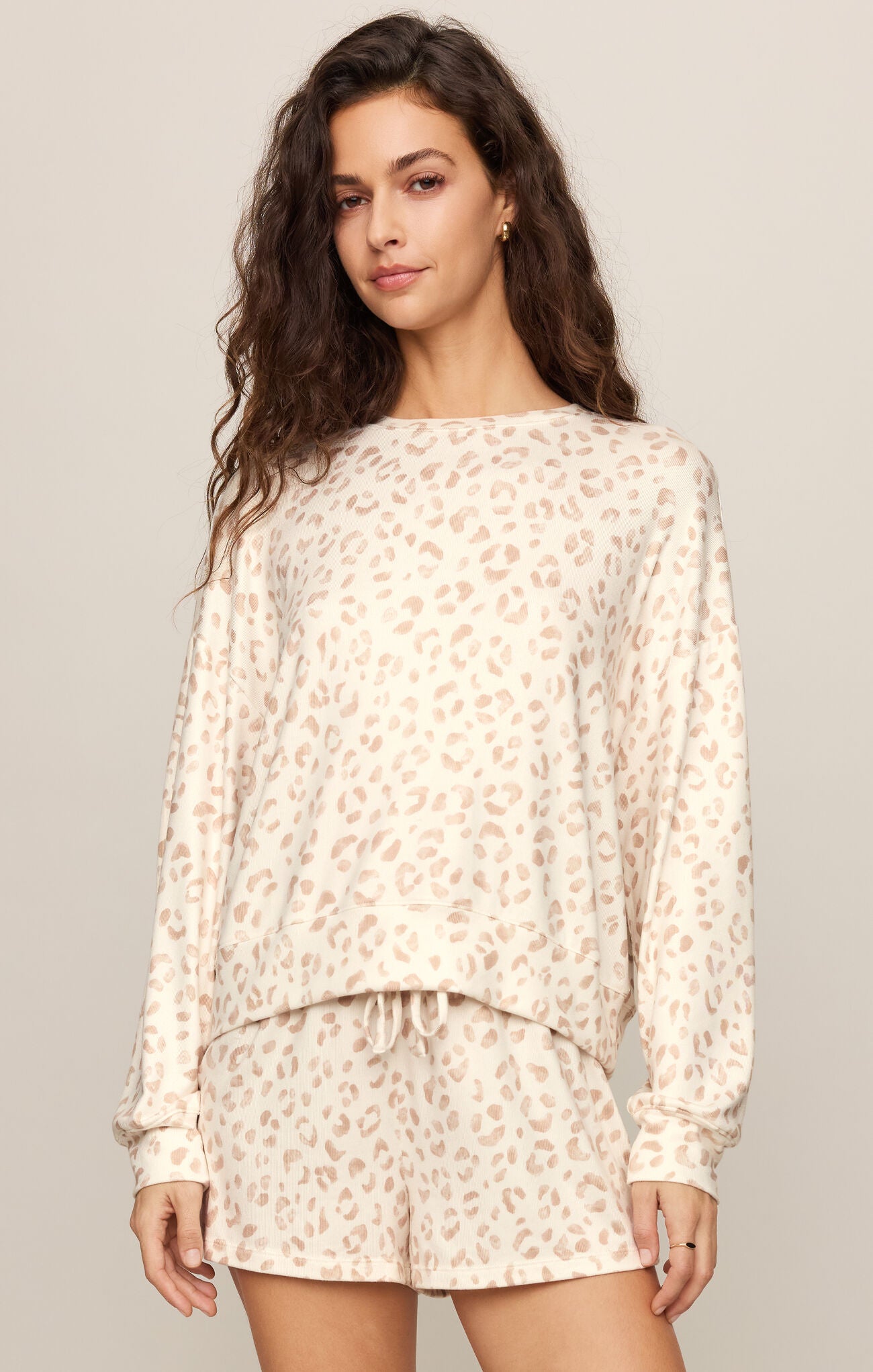 Soft Leo Lounge Top