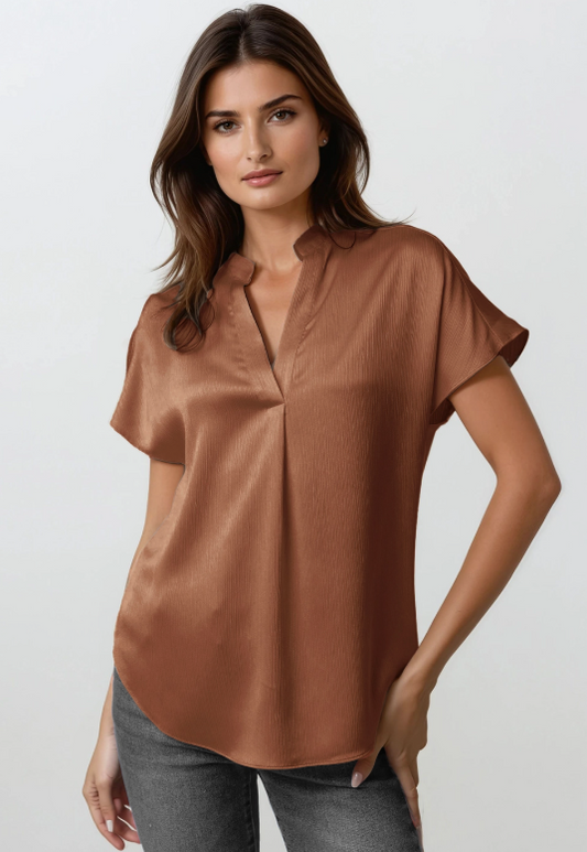 Crinkle satin v-blouse