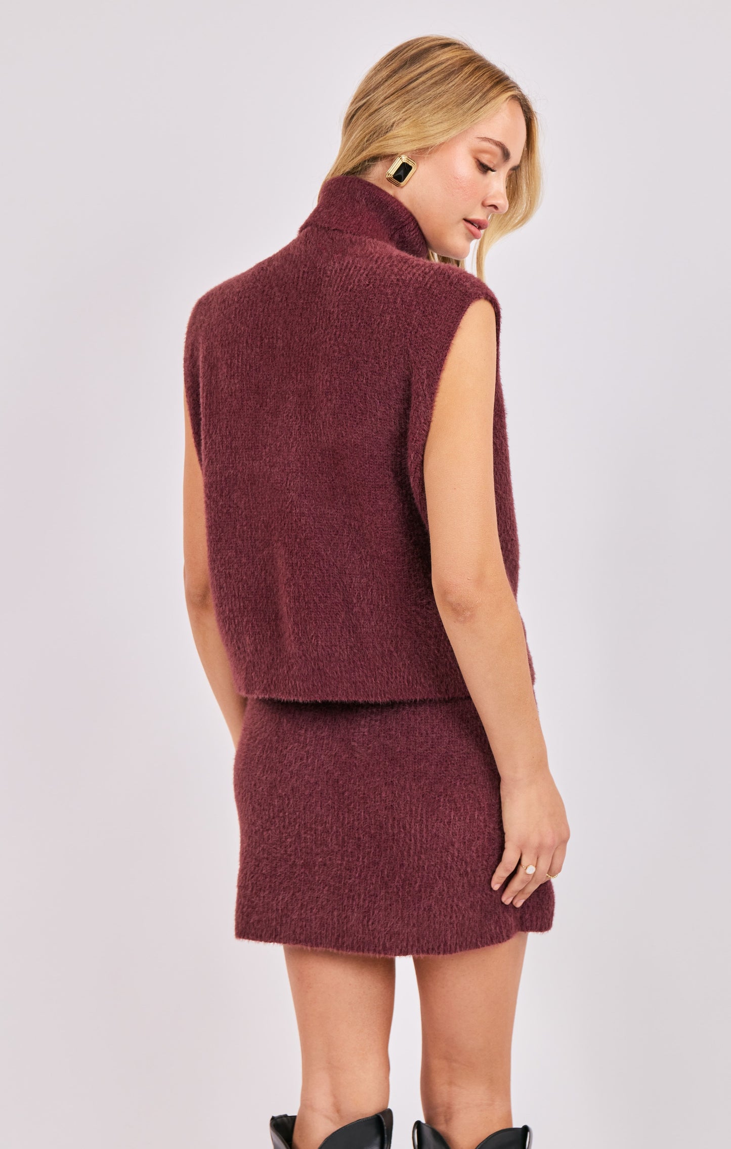 Crosbie maroon sweater skirt